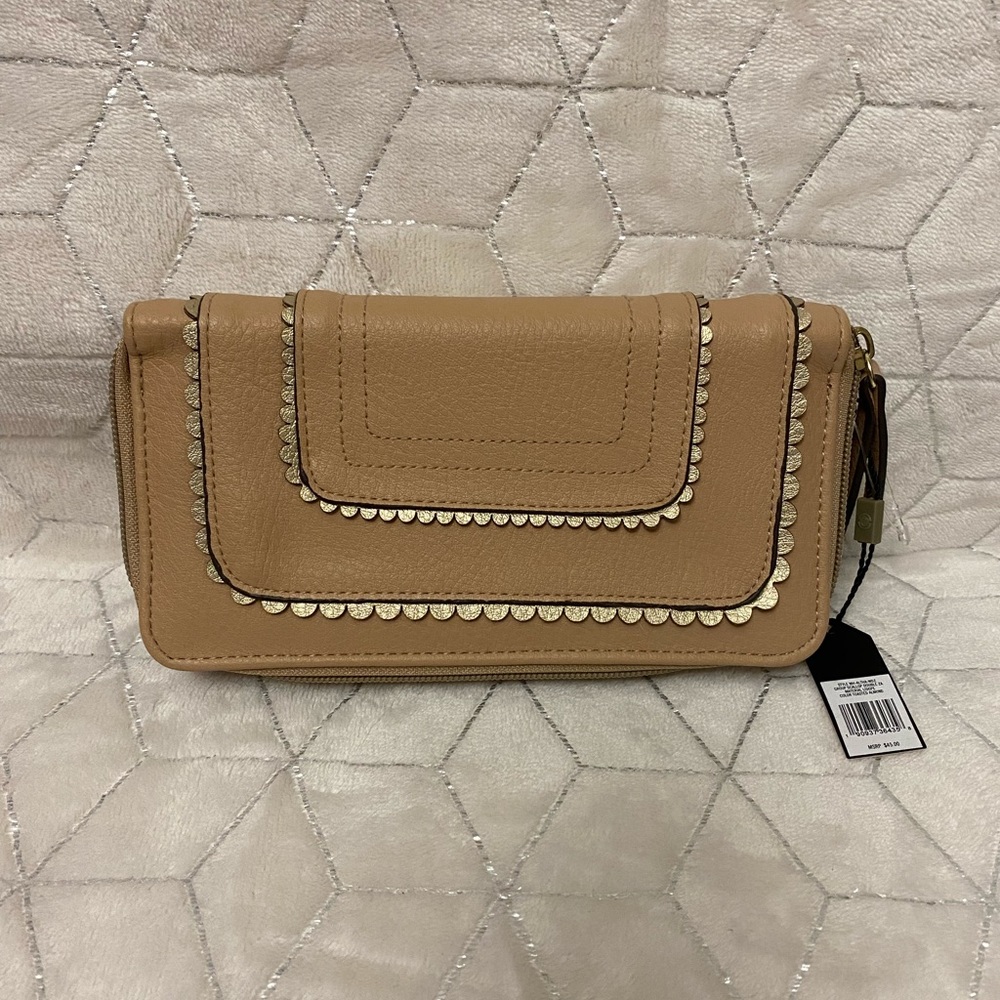 Max studio women wallet